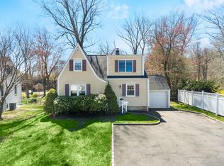 86 Severance Dr, Stamford, CT 06905
