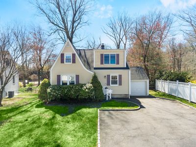 86 Severance Drive, Stamford, CT, 06905