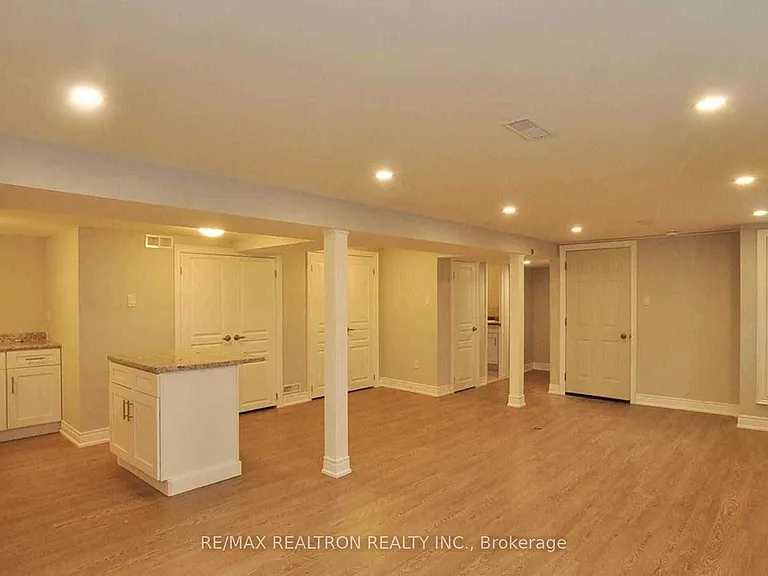 17 Crosland Dr #BASEMENT — Photo 10