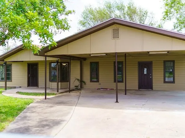512 Alfonso Flores Dr, Edinburg, TX 78542