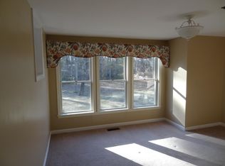 6 Coles Way, Atkinson, NH 03811