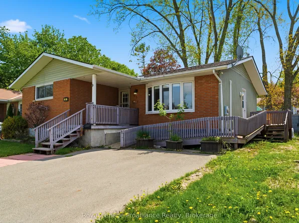 85 Nicholas St, Quinte West, ON K8V 4H7
