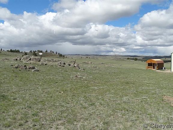 3rd image of 18 Walking Coyote Trl