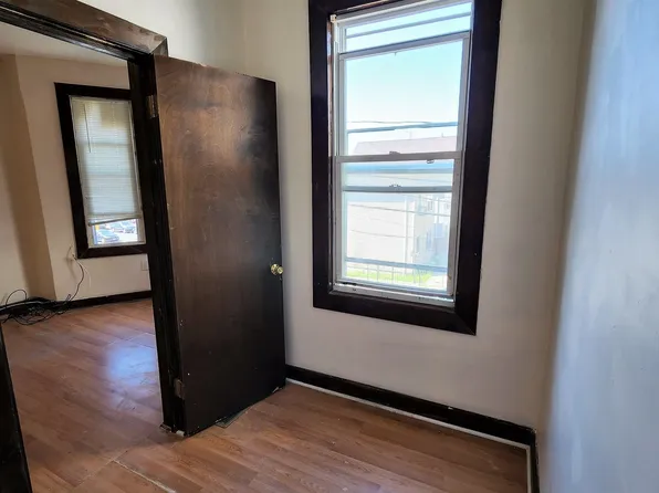 6 Dwight Street image 11 of 12