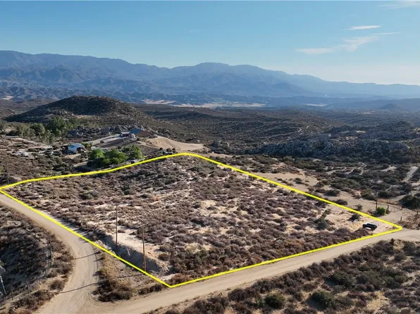 15 Goodlett Rd, Aguanga, CA 92536