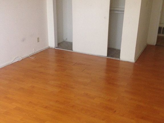 2nd image of 6041 Whitsett Ave APT 306