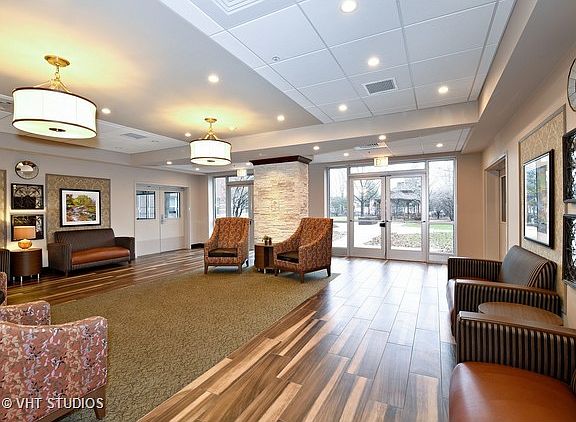 3rd image of 1245 S Wood St APT 326