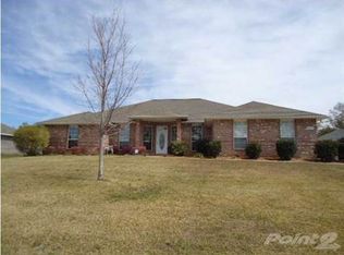 5613 Colinas Verde Dr, Milton, FL 32570