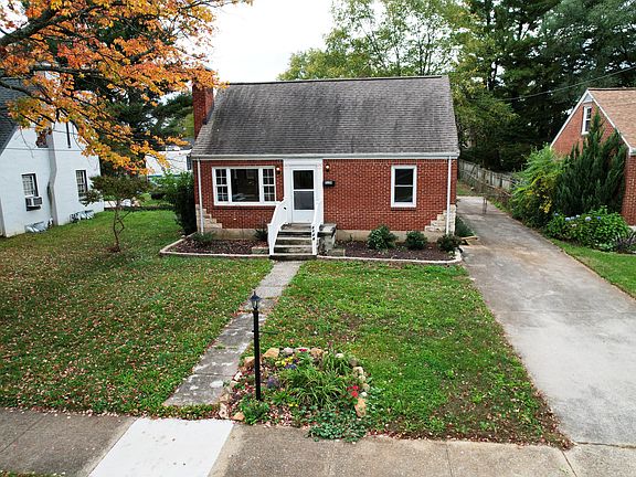 2nd image of 5128 Woodbury St NW
