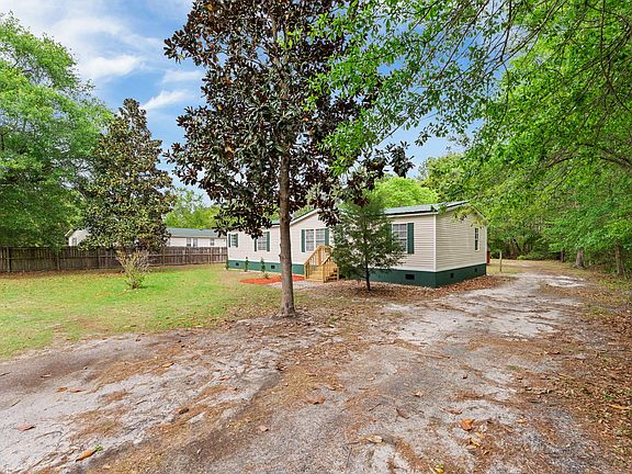4th image of 546 Pauline Dr