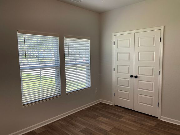 5th image of 1027 Harbor Dr