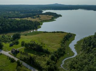 4 Dunbar Rd, Penobscot, ME 04476