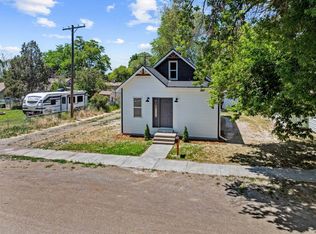 332 Arthur St, American Falls, ID 83211