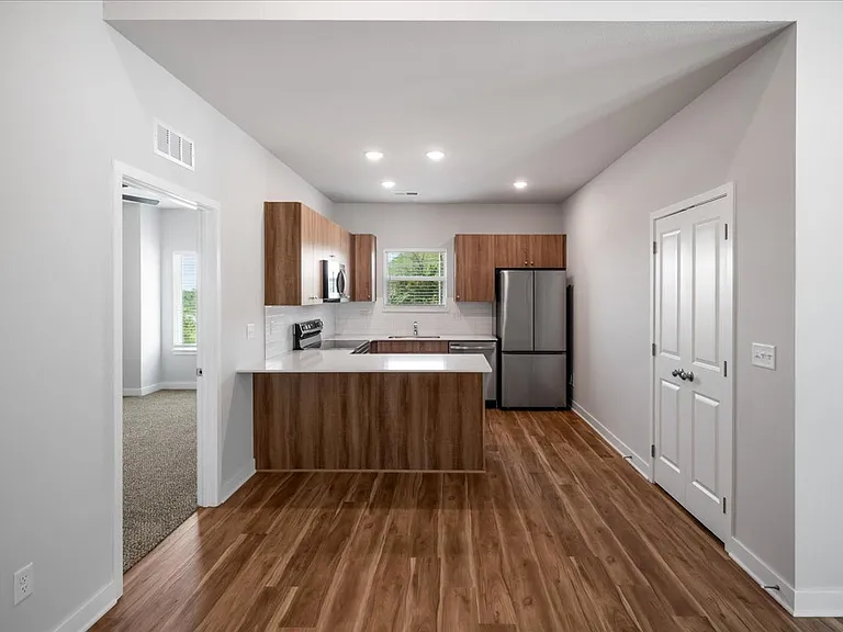 Barry West Townhomes — Photo 78