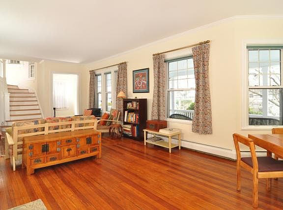 4th image of 142 Nyac Ave