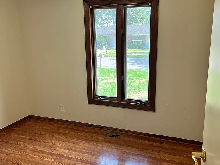 5513 Candleberry Dr — Photo 23