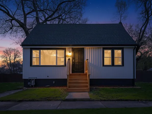 14701 Beachview Ter, Dolton, IL 60419