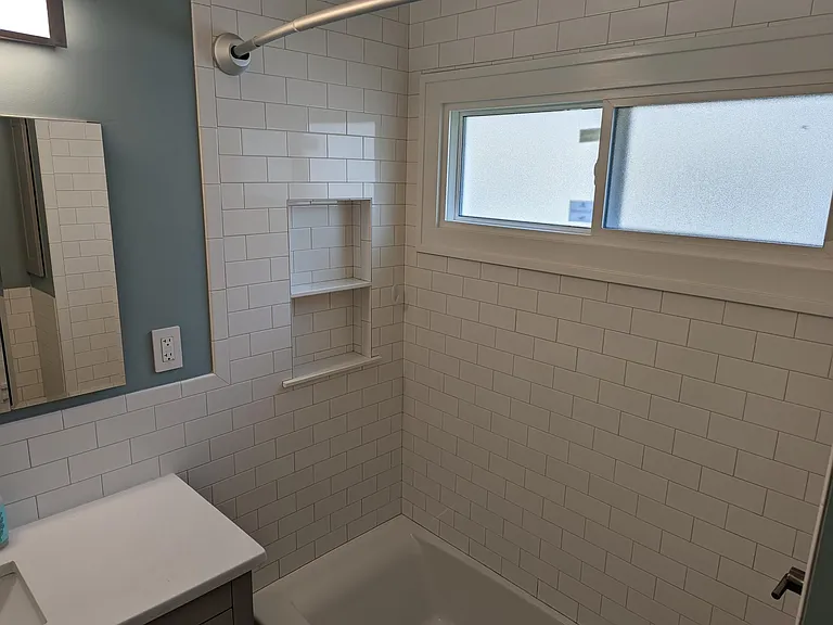 612 Louis Ave — Photo 5