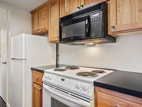 3rd image of 973 Fulton Ave APT 484