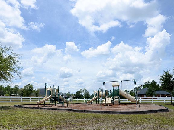 3rd image of 11333 Saddle Club Dr