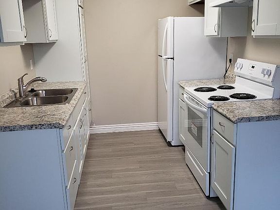 5th image of 863 S Mollison Ave APT 71