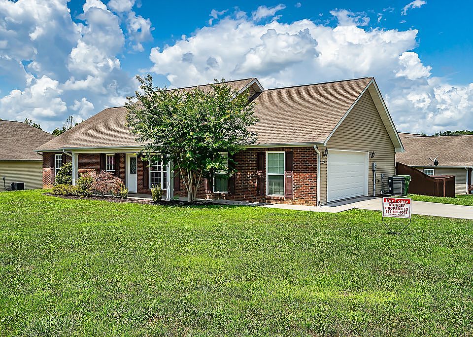 1st image of 1129 Cherbourg Dr