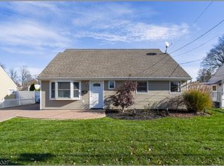 40 Stiles Rd, Edison, NJ 08817