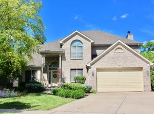 615 Meadow Ct, Elk Grove Village, IL 60007