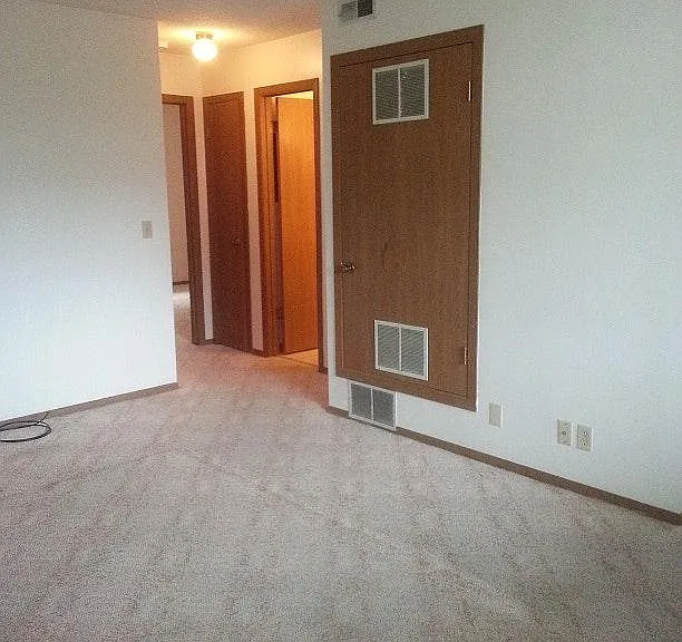 5125 Huntington Ave — Photo 4