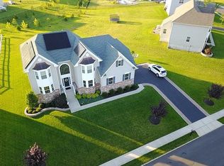 327 Crescent Dr, Bordentown, NJ 08505