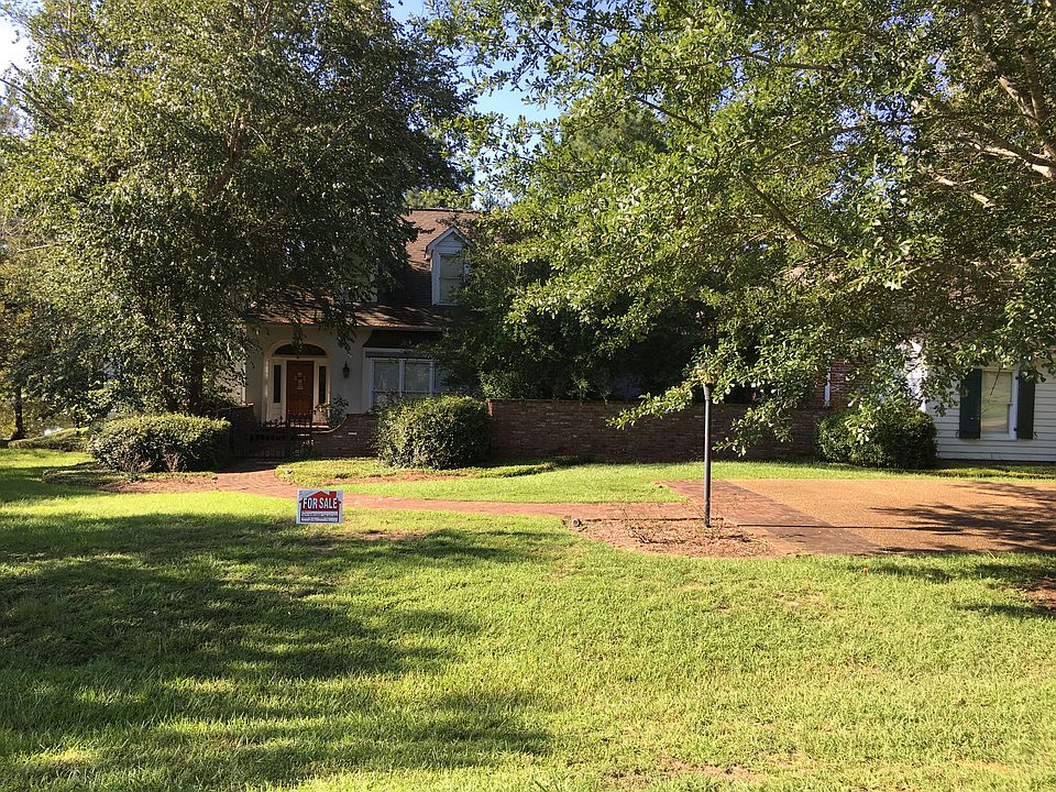 Wonderful home for a family!