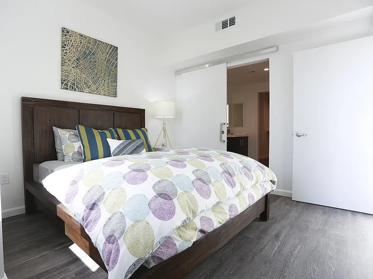 Inspire Belmont Apartments — Photo 13