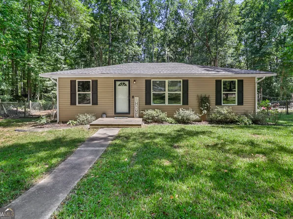 32 Pittman Dr, Whitesburg, GA 30185