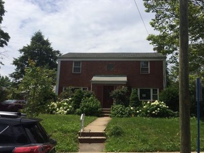 287 Maple Hill Dr, Hackensack, NJ, 07601
