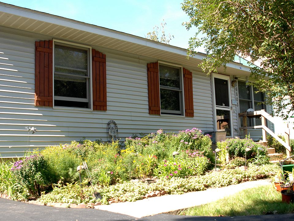 Established perenniel garden