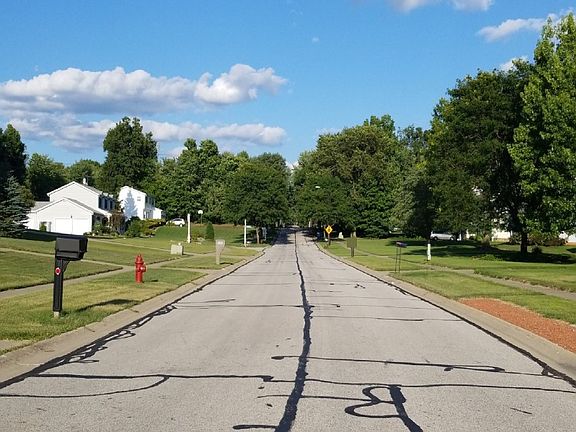 4th image of 1040 Deepwood Dr