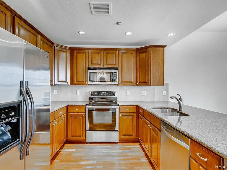 2200 S University Blvd #516 — Photo 15