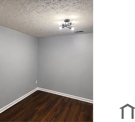 3 bed, $1,800 — Photo 3