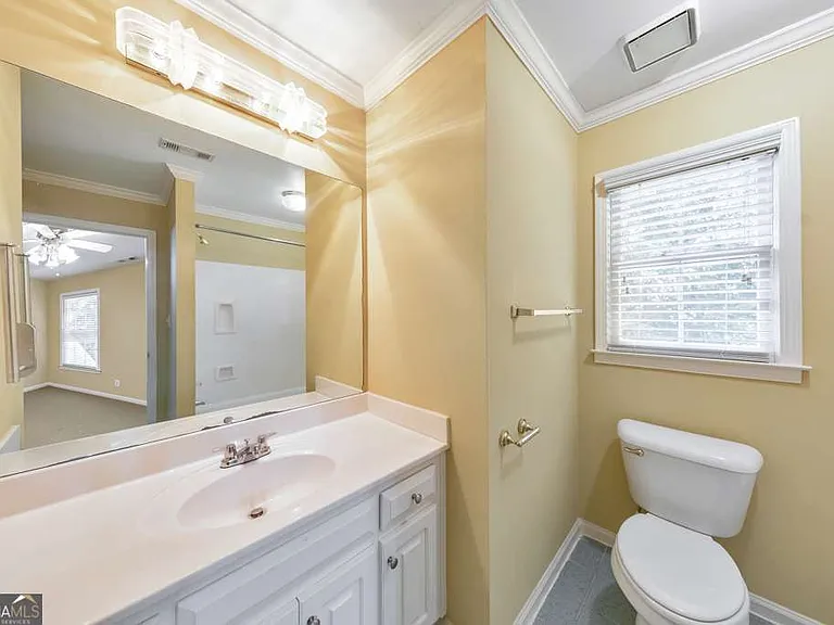 5321 Edgerton Dr — Photo 32