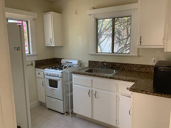 4th image of 608 E Angeleno Ave #A