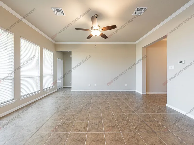 10206 Eaglefire Dr — Photo 15