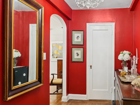 414 East 52nd Street image 1 of 6