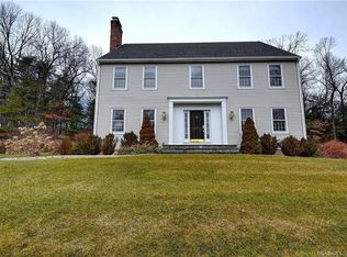 163 Leigh Gate Rd, Glastonbury, CT 06033