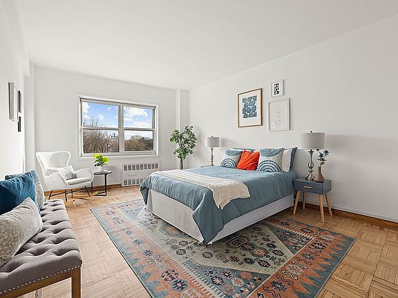 5th image of 10 Plaza St E APT 7H