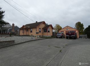 2111 12th St, Anacortes, WA 98221