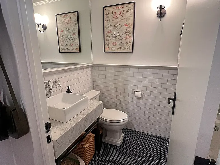 103 N 10th St #3J — Photo 11