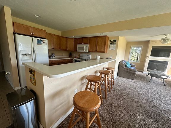 2nd image of 7789 Sara Ln #A