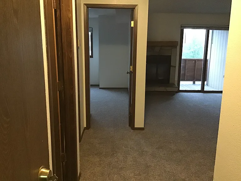 2200 Sentry Dr #13 — Photo 4