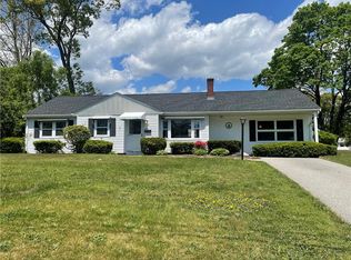 195 Wethersfield Dr, Warwick, RI 02886