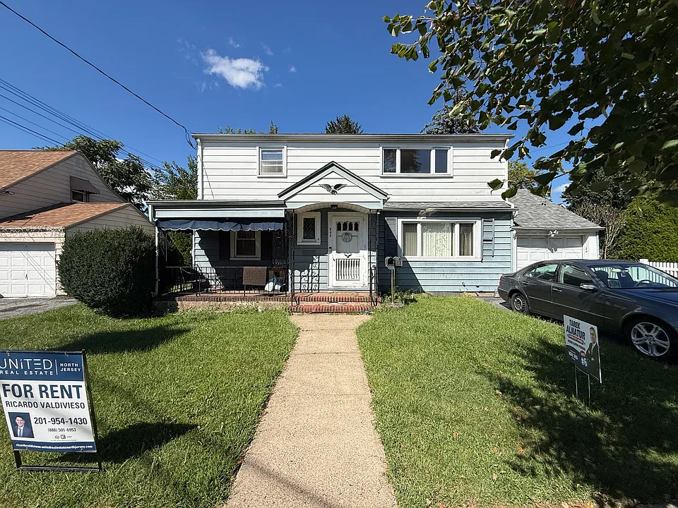 246 E 1st St #2